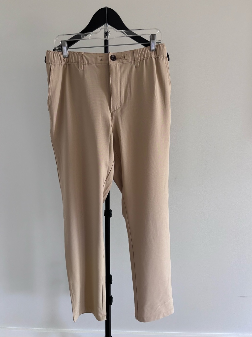 Mens Chubbies Light Tan Everywhere Pant | M | NWOT | 30” Inseam | Golf | Travel